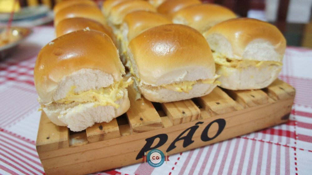 Patê de frango com mostarda