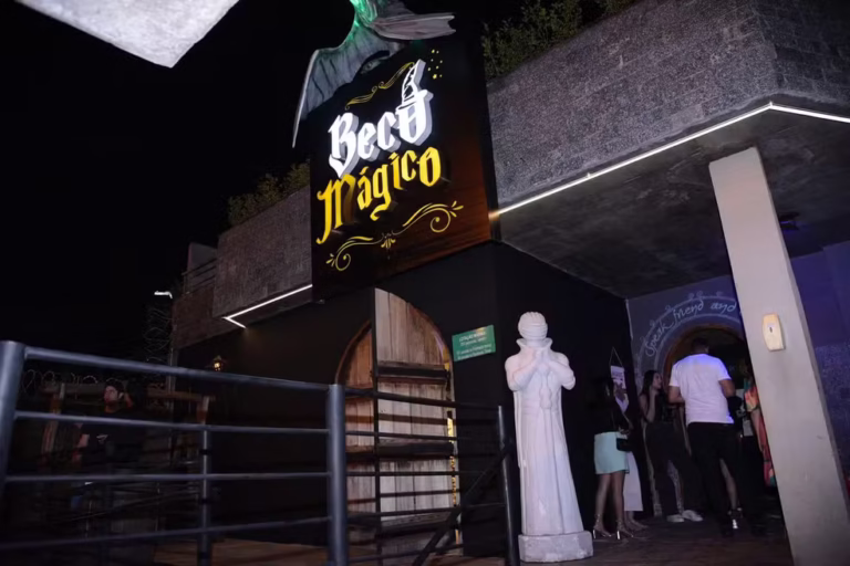 Hamburgueria inspirada no universo bruxo chega a natal rn