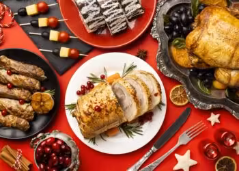 deliciosa-composicao-de-comida-de-natal